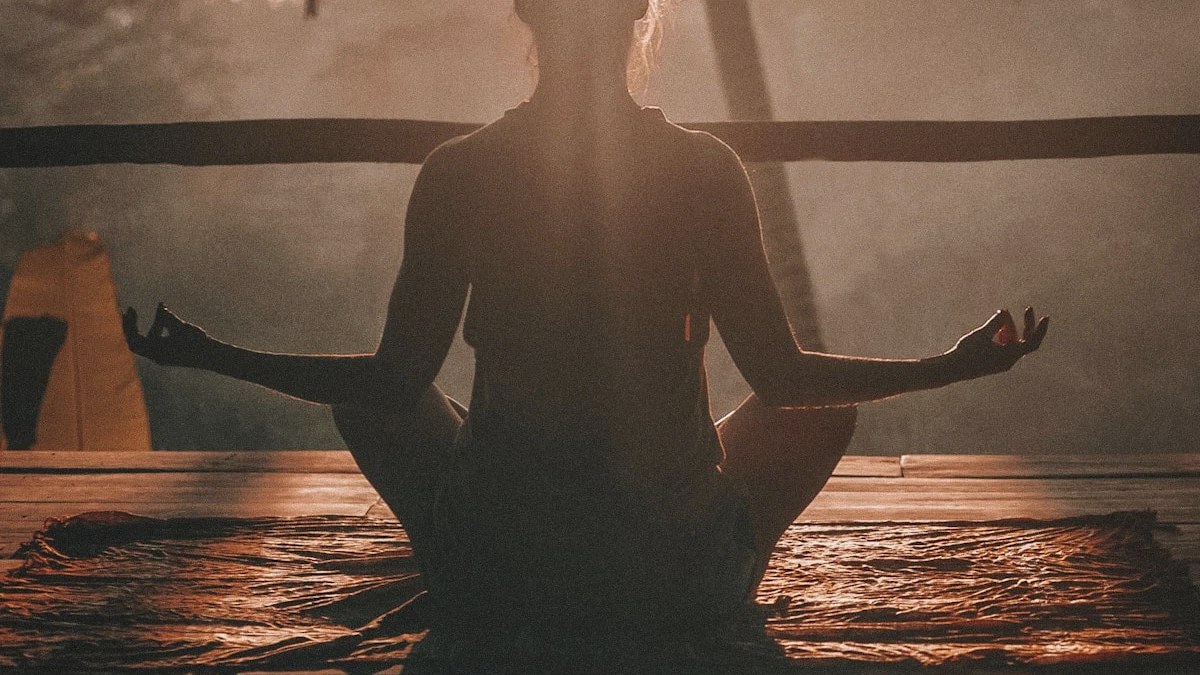 Anti-Inflammatory Grocery List: The Colorful Cart That Makes Meals Easier photographed in warm natural light